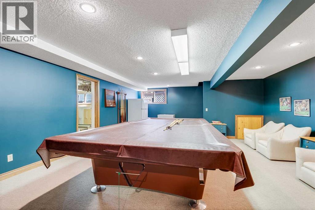 Single Family House for Sale in  Canterville Drive SW Canyon Meadows Calgary 