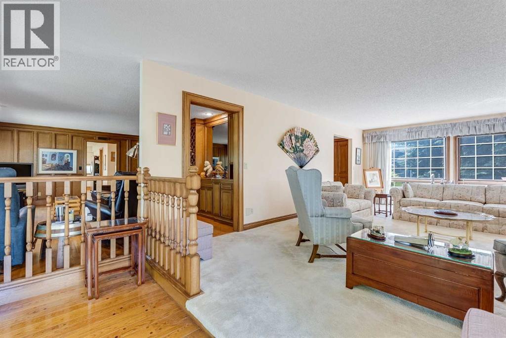 Single Family House for Sale in  Canterville Drive SW Canyon Meadows Calgary 