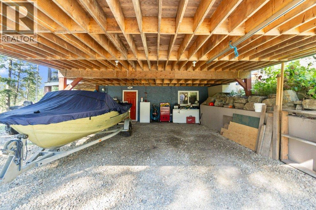Photo 3 of 857 Grandview Bench Road, Salmon Arm BC