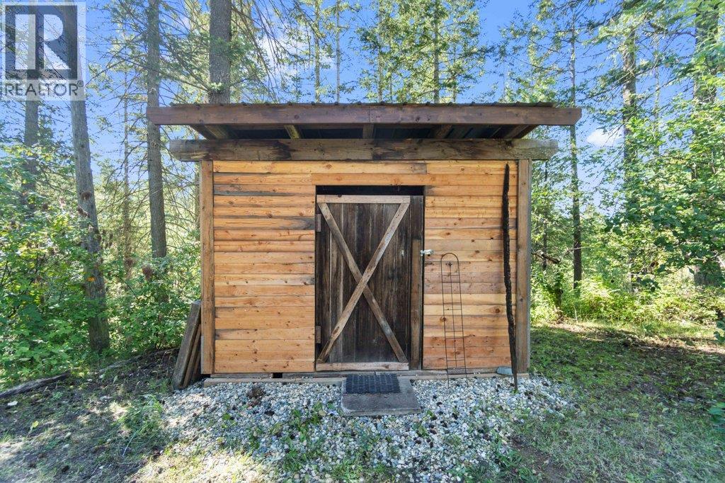 Photo 5 of 857 Grandview Bench Road, Salmon Arm BC