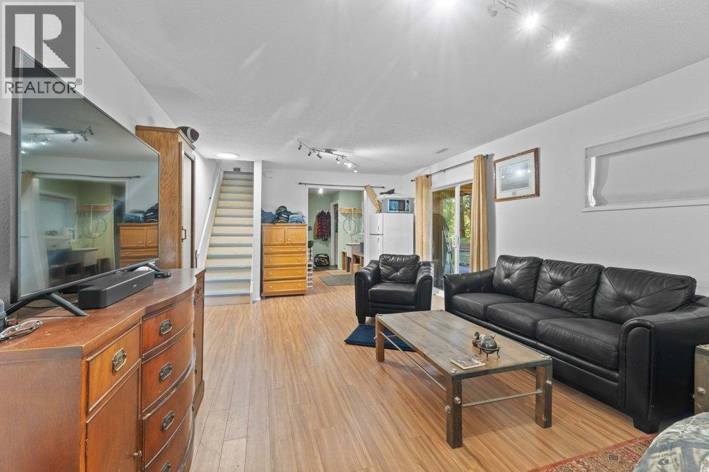 Photo 21 of 857 Grandview Bench Road, Salmon Arm BC