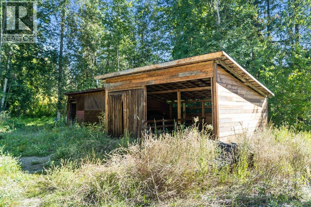 Photo 15 of 857 Grandview Bench Road, Salmon Arm BC