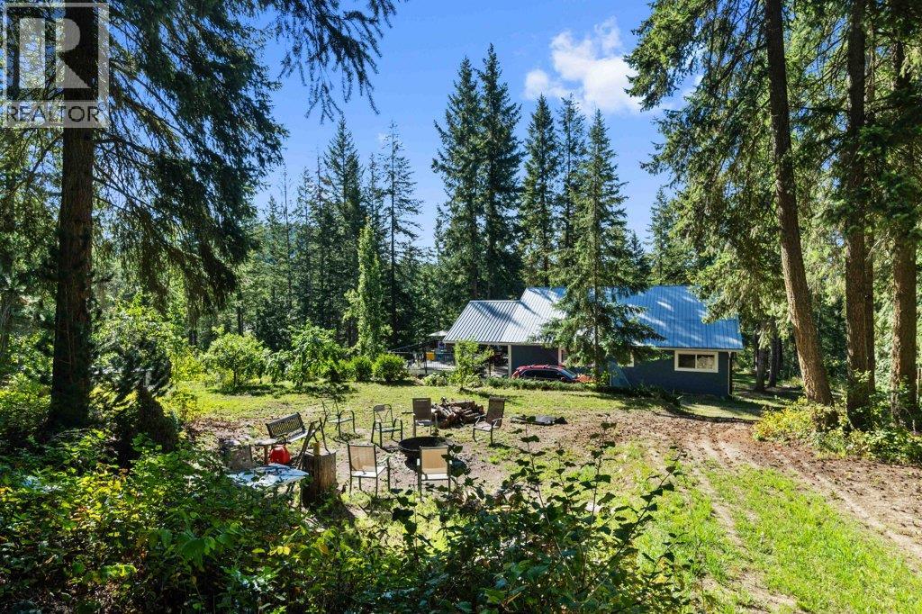 Photo 9 of 857 Grandview Bench Road, Salmon Arm BC