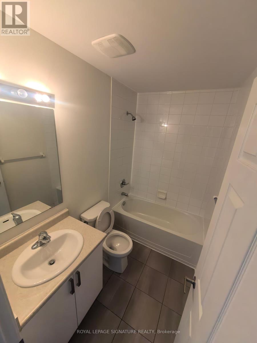 Photo 5 of 68 1 Beckenrose Court, Brampton ON