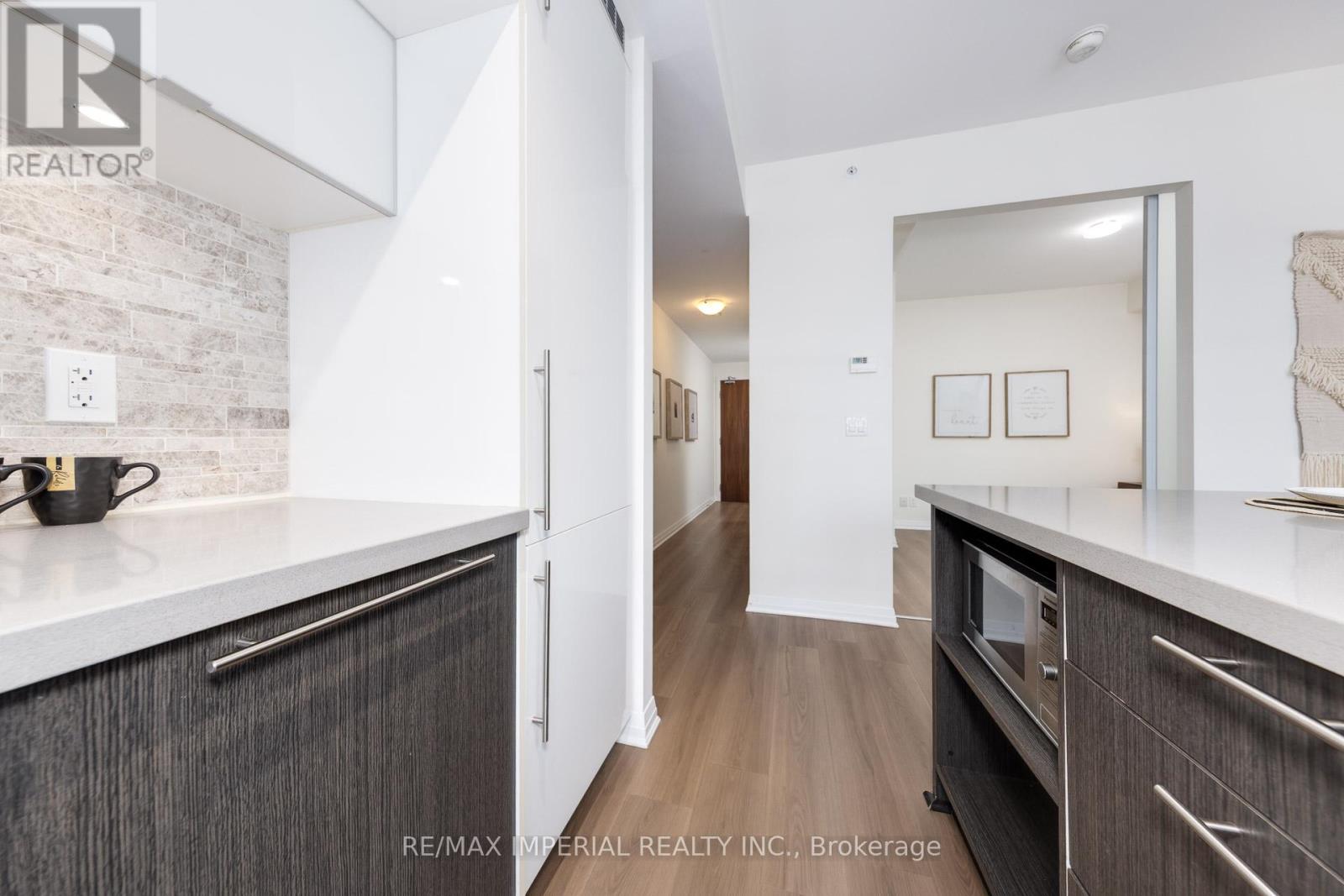 Photo 13 of 317 8 Mercer Street, Toronto ON