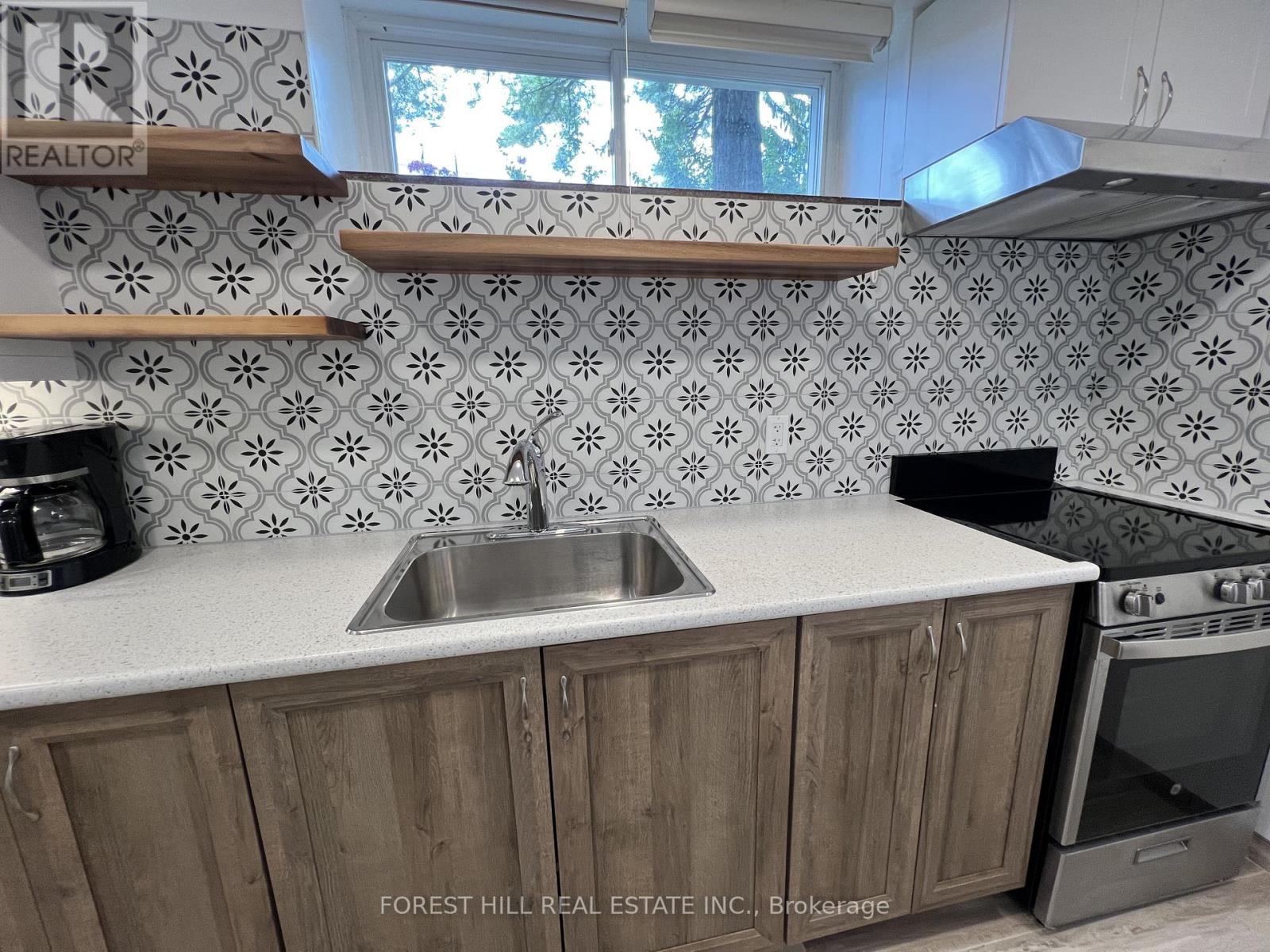 Photo 4 of Lower 168 Tyrrel Avenue W, Toronto ON