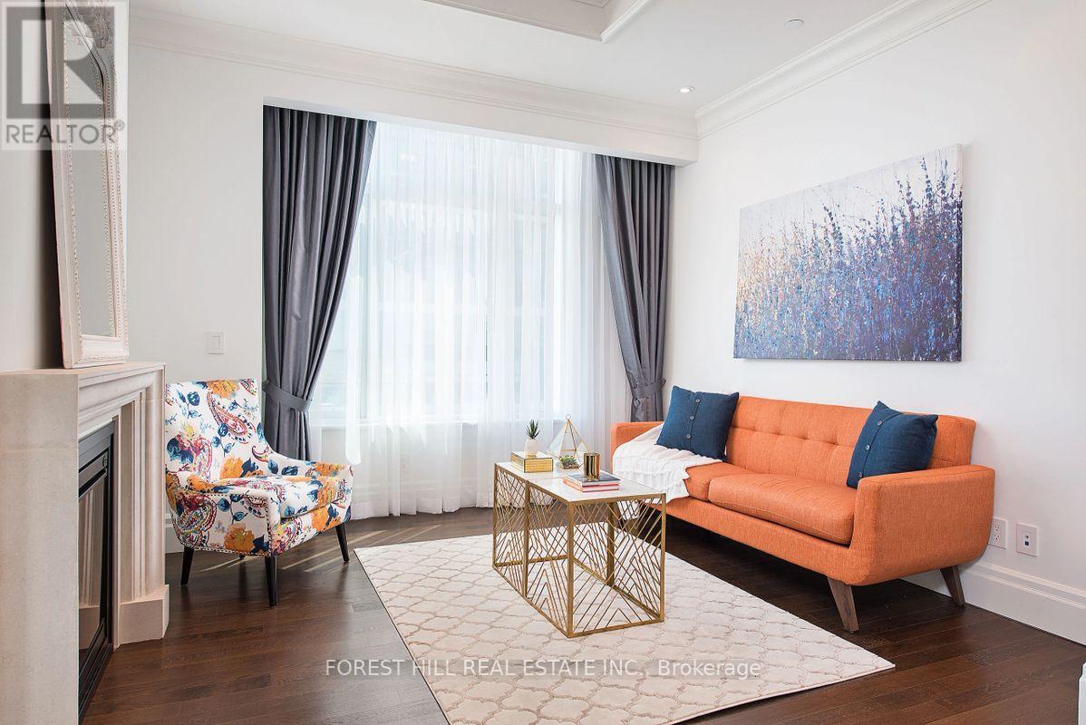 Photo 2 of 4601 311 Bay Street, Toronto ON