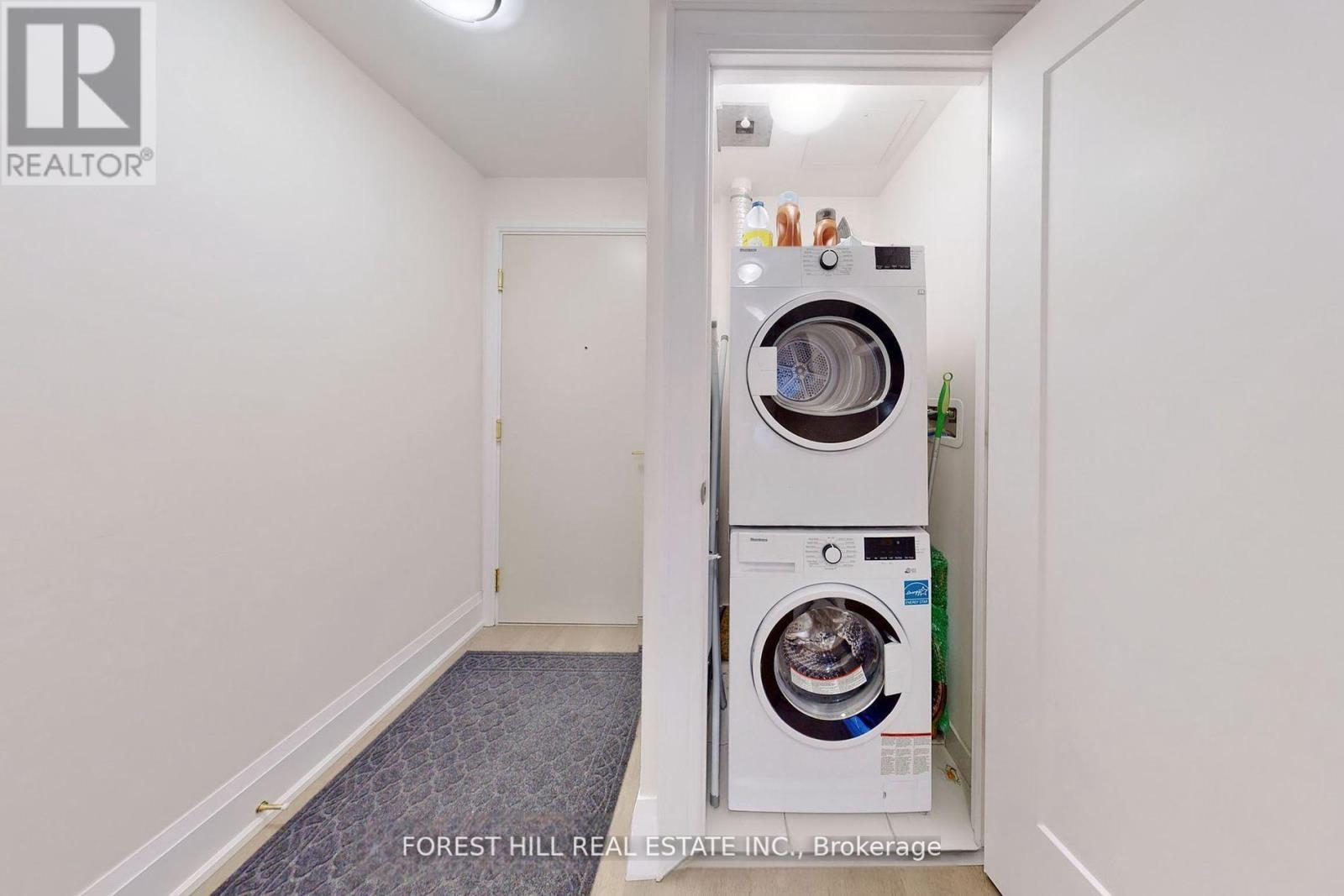Photo 20 of 510 88 Cumberland Street, Toronto ON