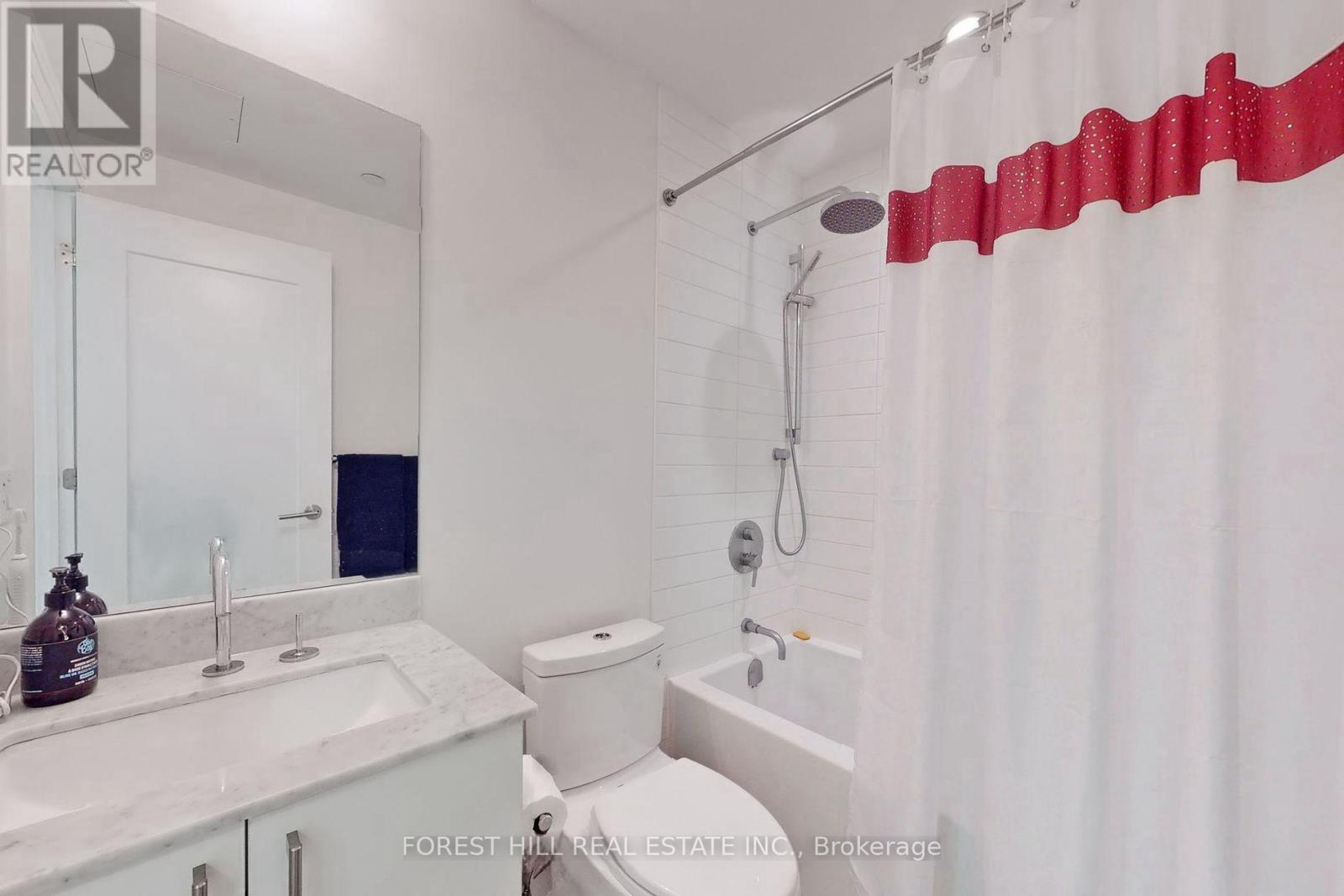 Photo 3 of 510 88 Cumberland Street, Toronto ON