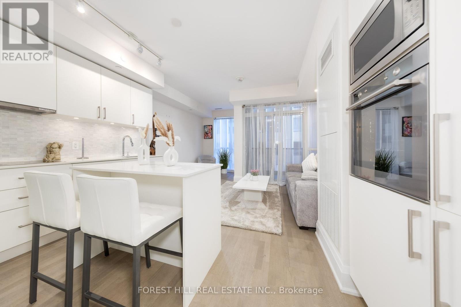 Photo 9 of 510 88 Cumberland Street, Toronto ON