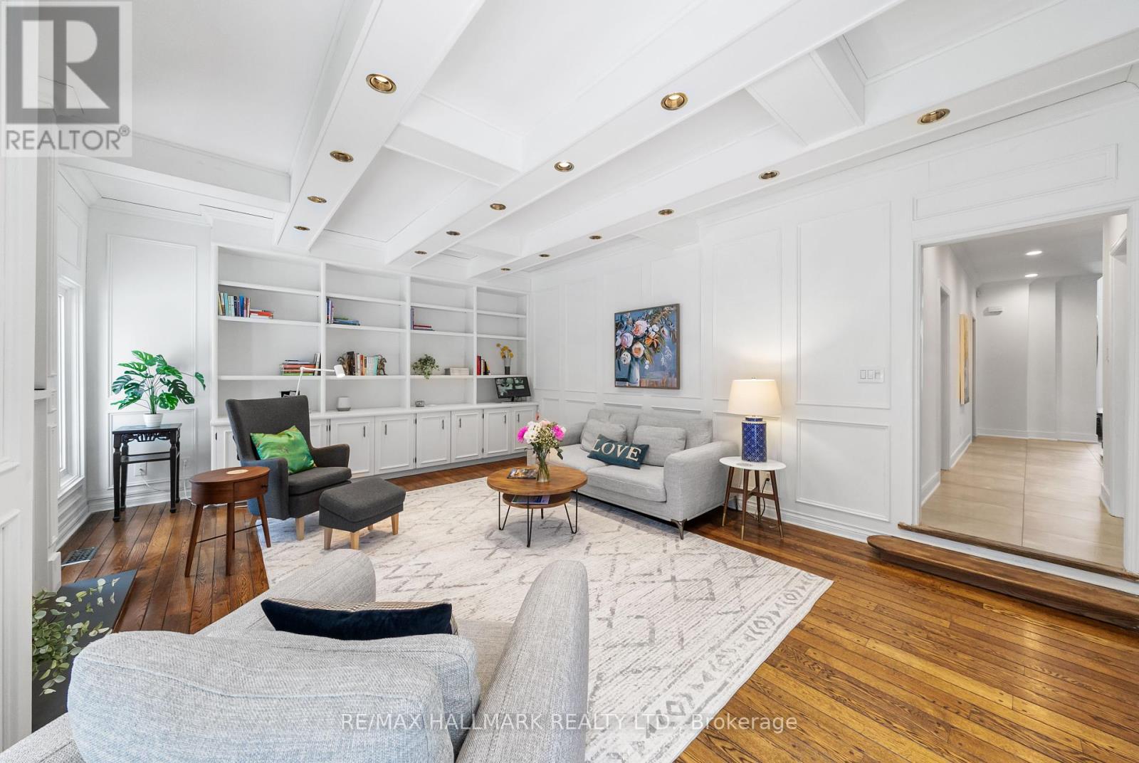 Photo 17 of 97 Clarinda Drive, Toronto ON