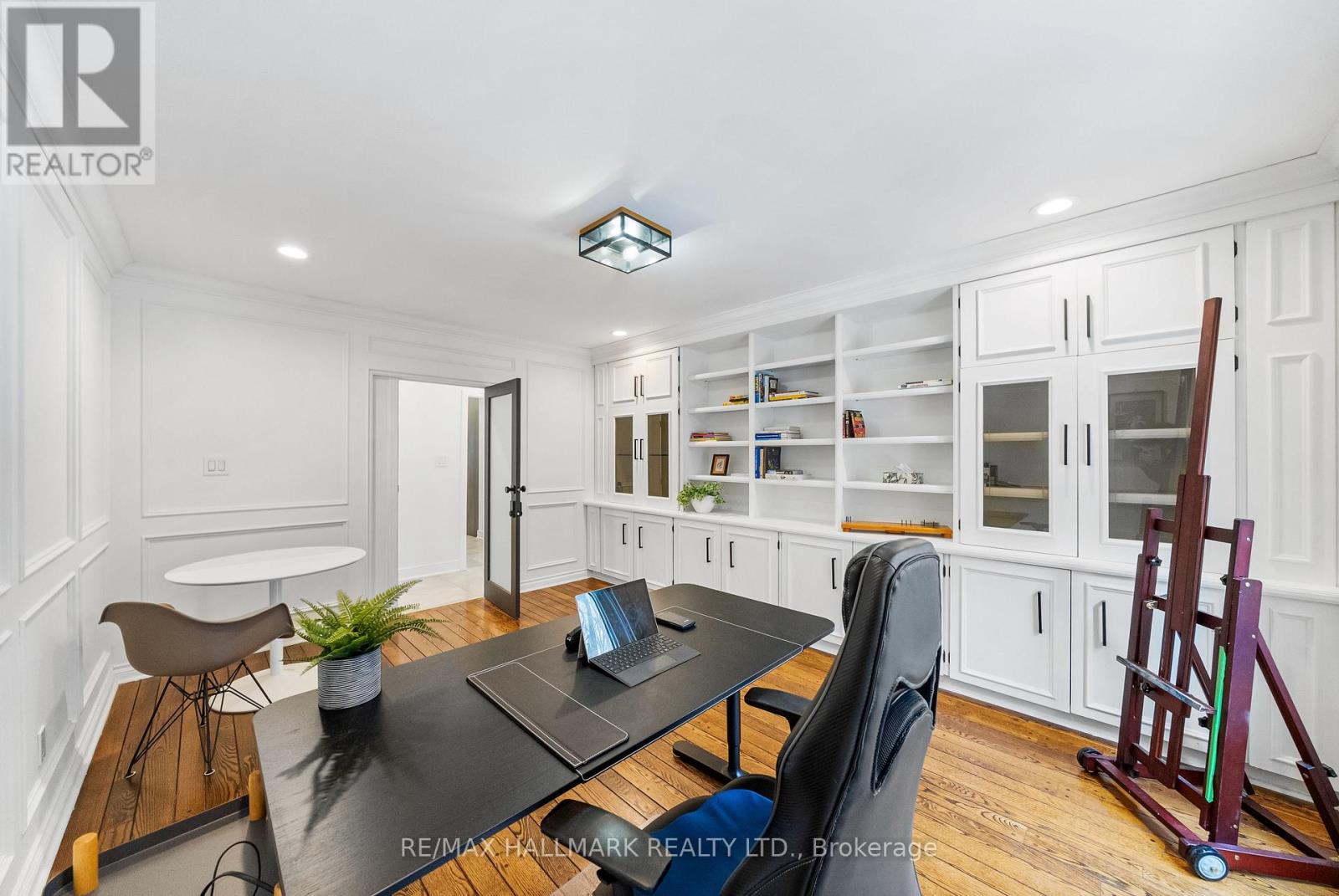 Photo 20 of 97 Clarinda Drive, Toronto ON