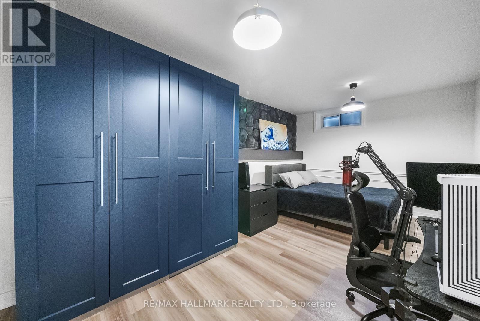 Photo 35 of 97 Clarinda Drive, Toronto ON