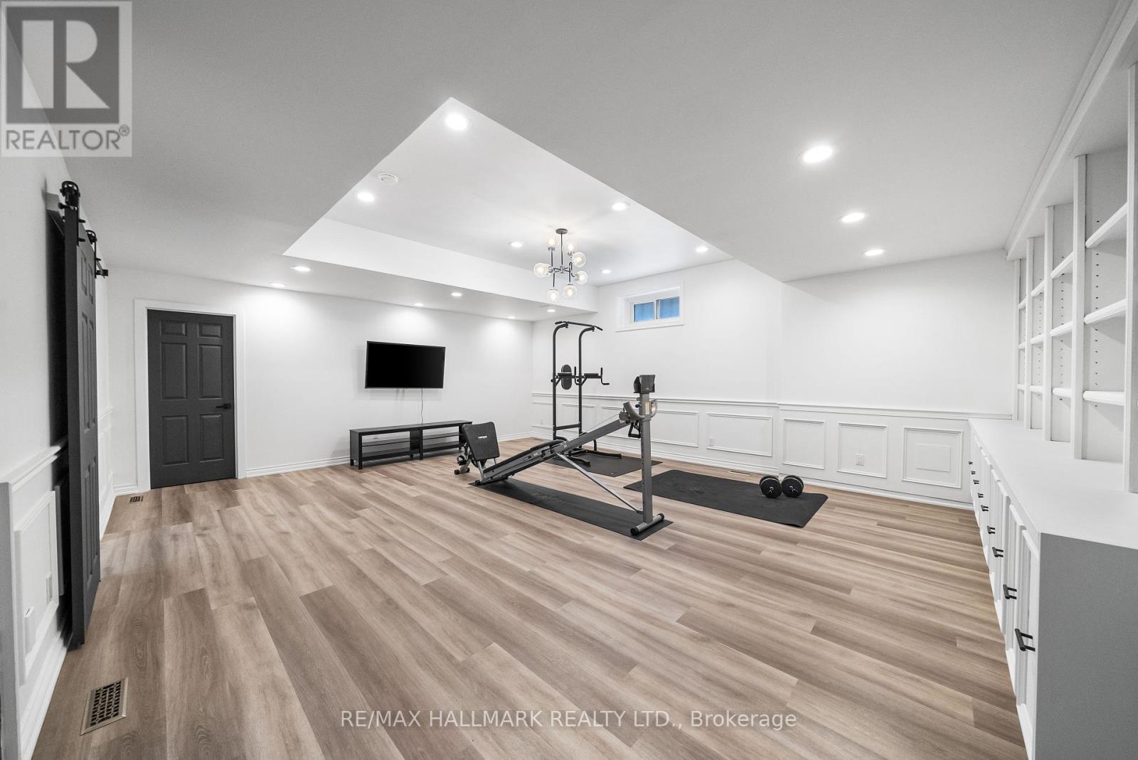 Photo 39 of 97 Clarinda Drive, Toronto ON