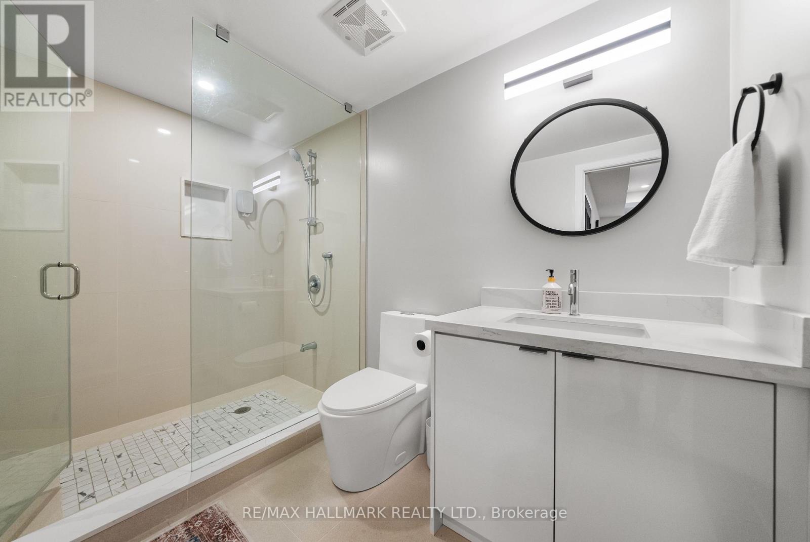 Photo 43 of 97 Clarinda Drive, Toronto ON