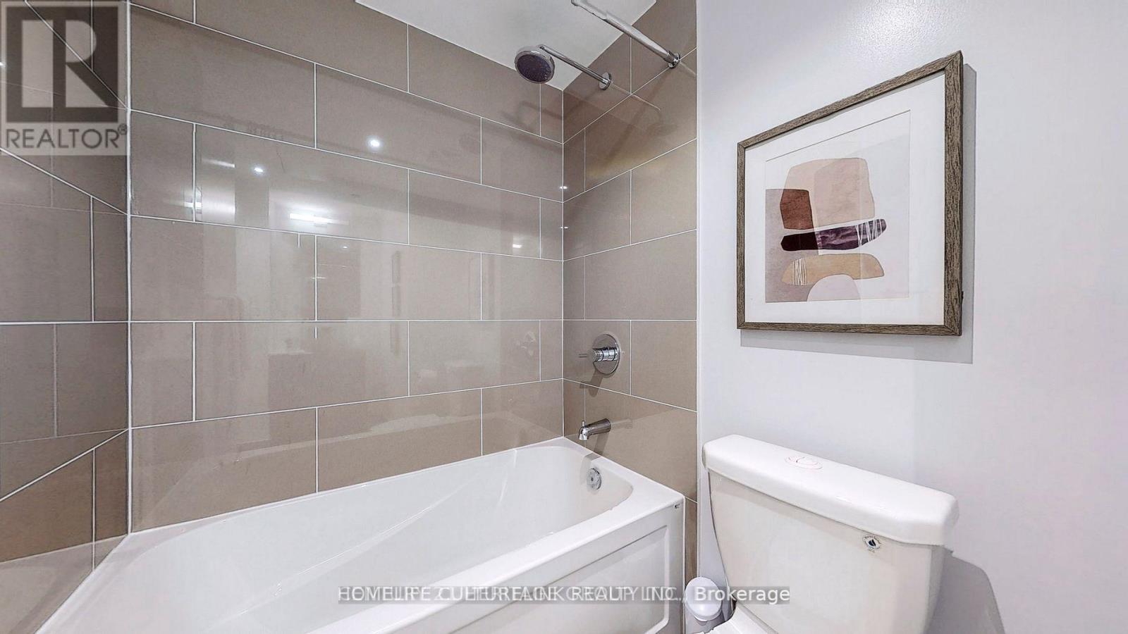 Photo 17 of 3907 100 Harbour Street, Toronto ON