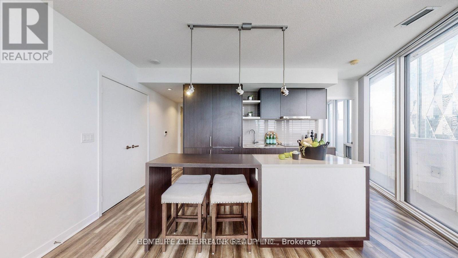 Photo 6 of 3907 100 Harbour Street, Toronto ON