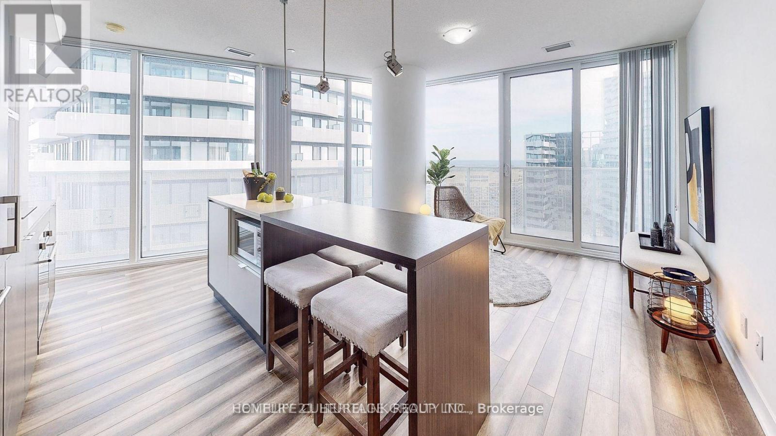 Photo 7 of 3907 100 Harbour Street, Toronto ON