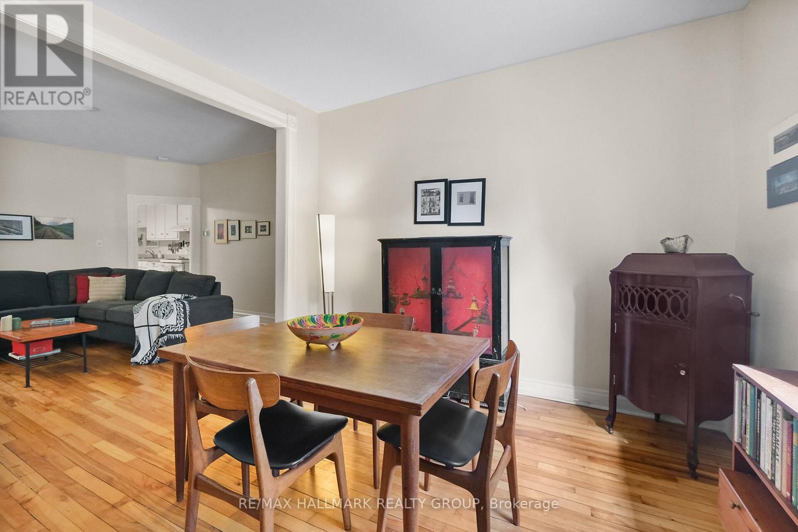 Photo 16 of 230 Booth Street, Ottawa ON