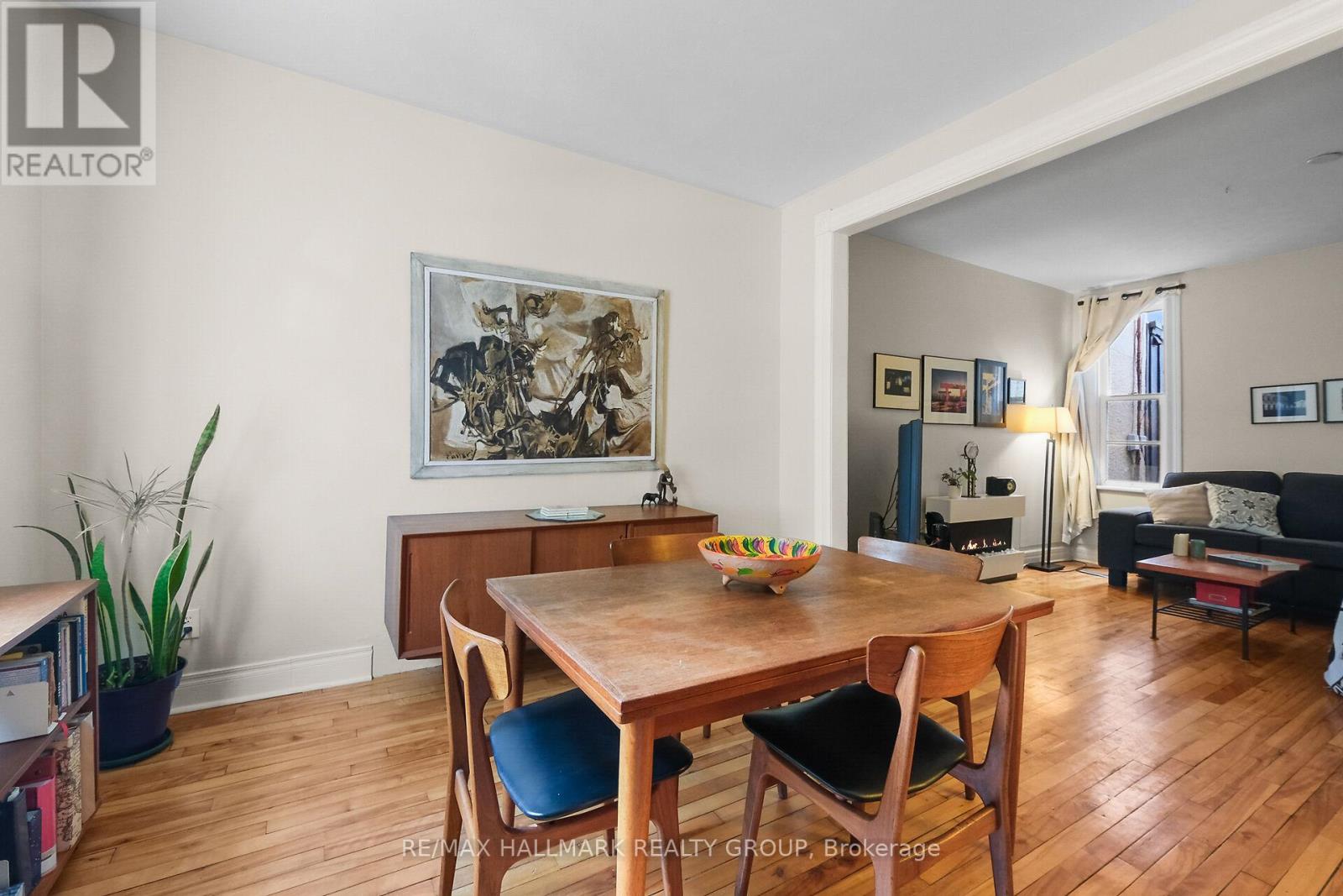 Photo 17 of 230 Booth Street, Ottawa ON