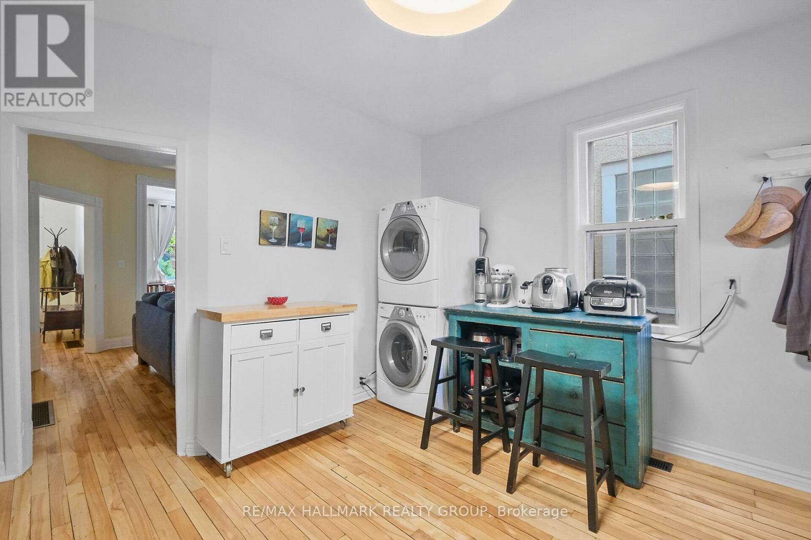 Photo 21 of 230 Booth Street, Ottawa ON