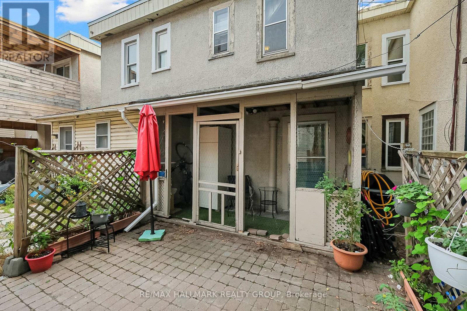 Photo 23 of 230 Booth Street, Ottawa ON