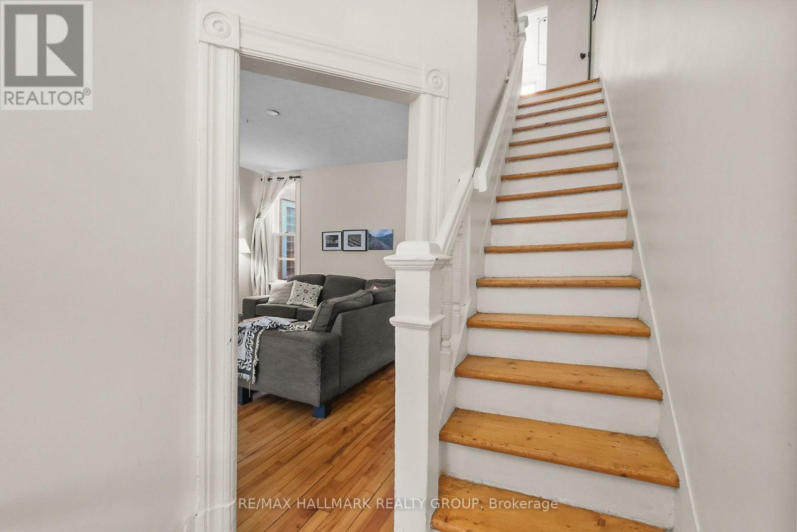Photo 29 of 230 Booth Street, Ottawa ON