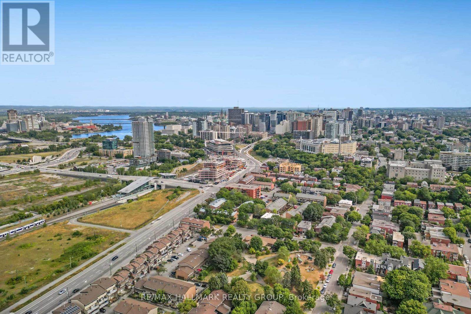 Photo 47 of 230 Booth Street, Ottawa ON