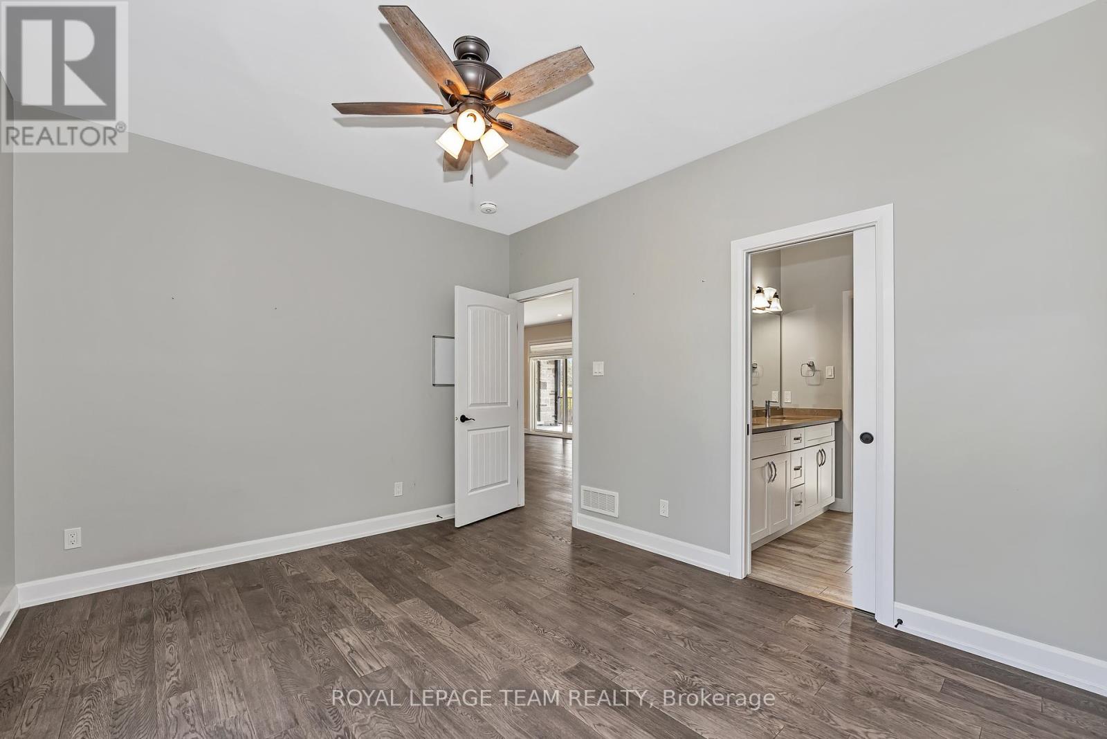 Photo 19 of 2500 Kearns Way, Ottawa ON