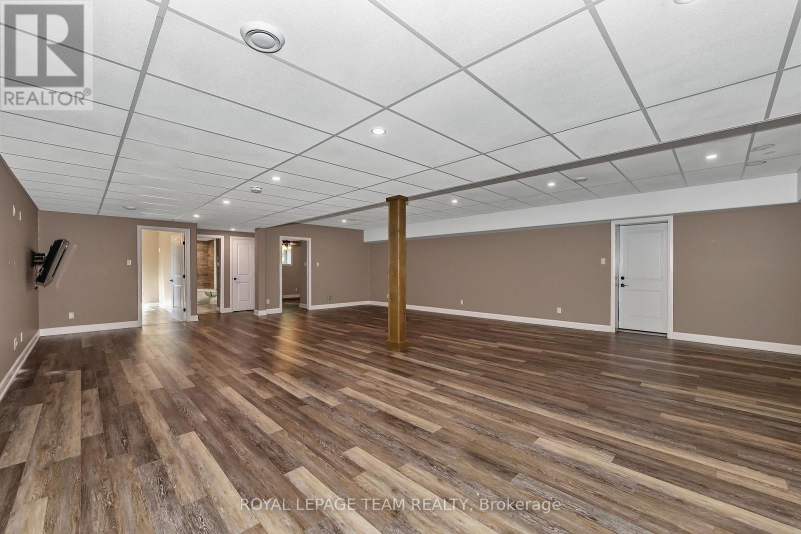 Photo 32 of 2500 Kearns Way, Ottawa ON