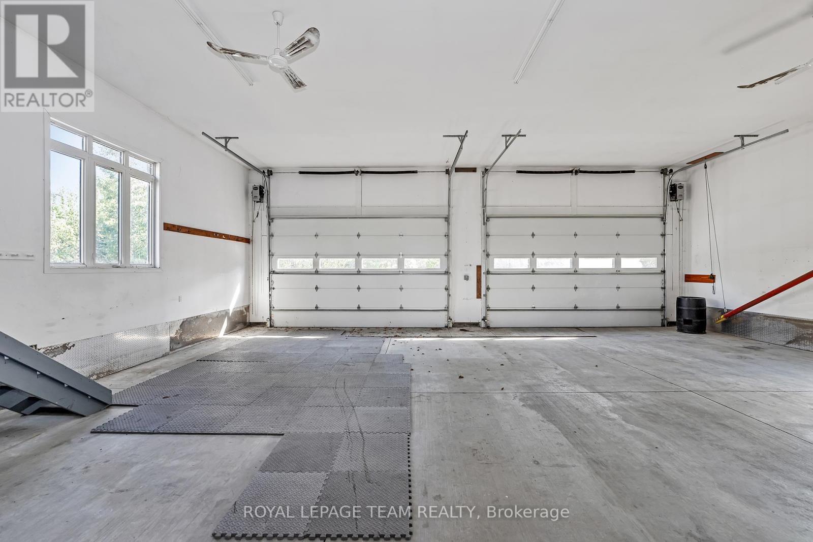 Photo 40 of 2500 Kearns Way, Ottawa ON