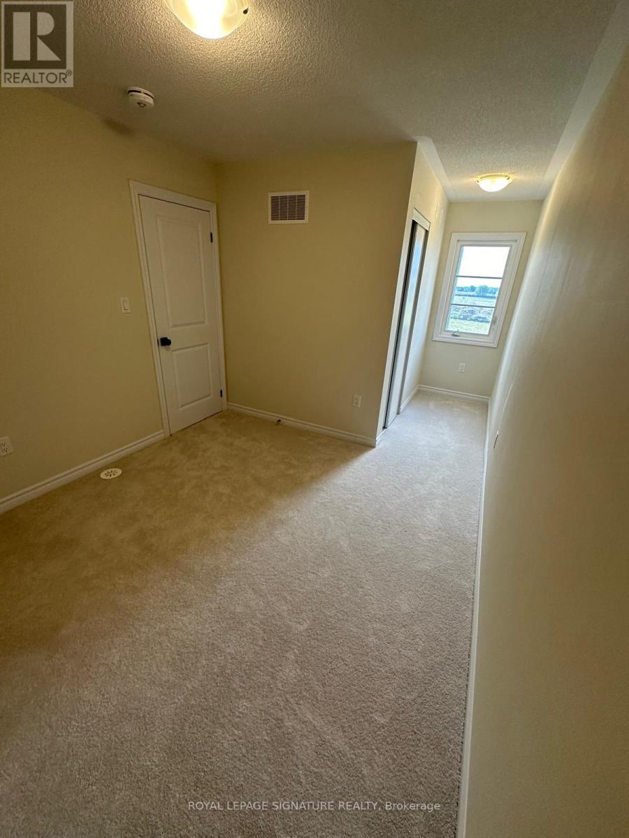Photo 21 of 1522 Bloor Street, Clarington ON