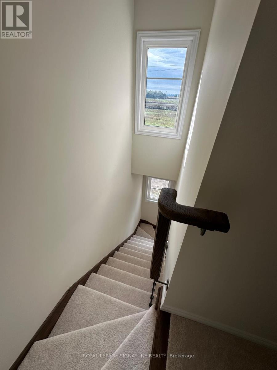 Photo 23 of 1522 Bloor Street, Clarington ON