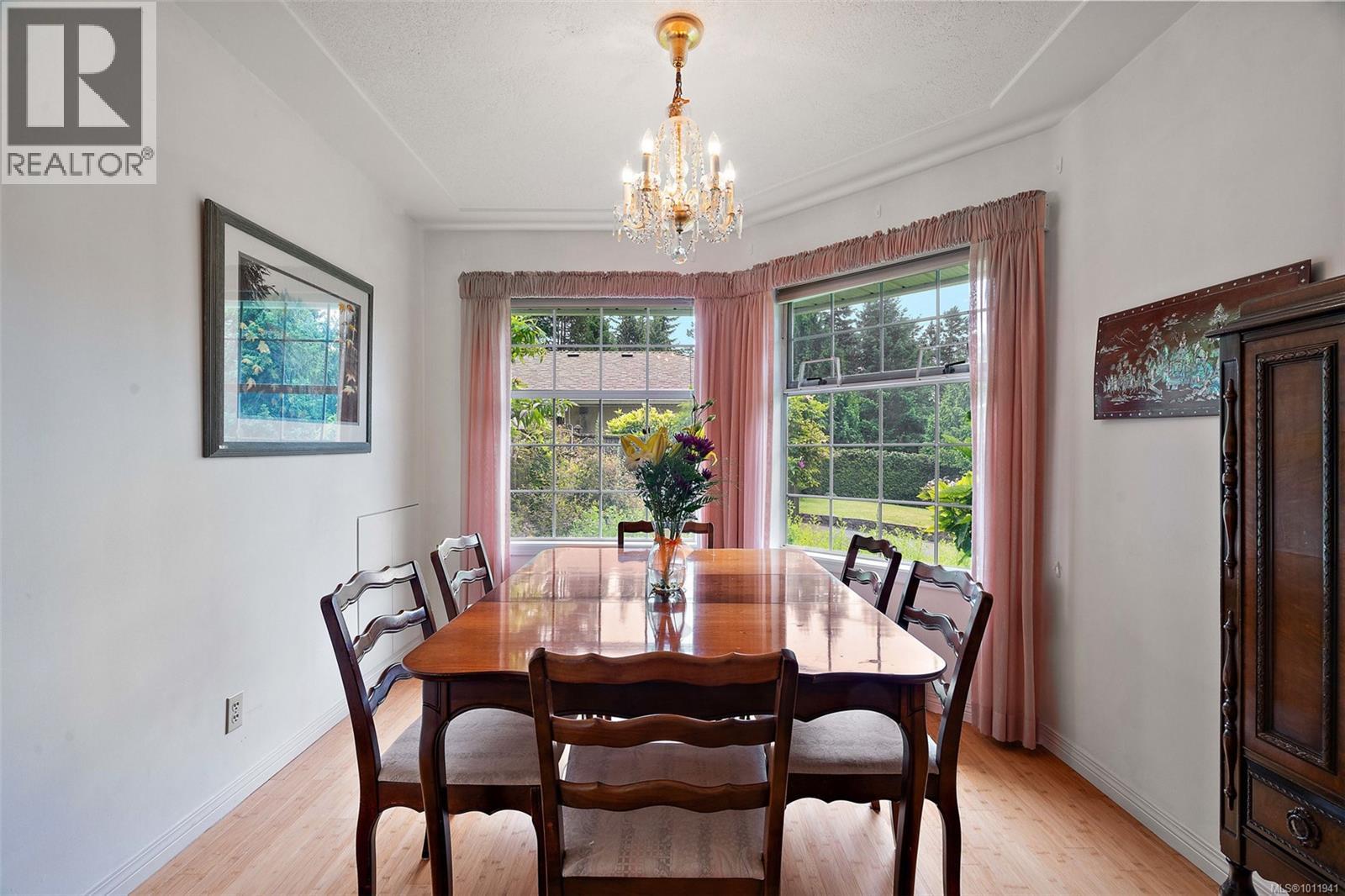 10915 Prentice Pl, North Saanich