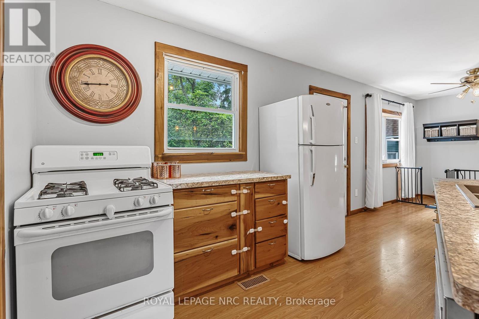 Photo 43 of 445 Gloria Road, Fort Erie ON