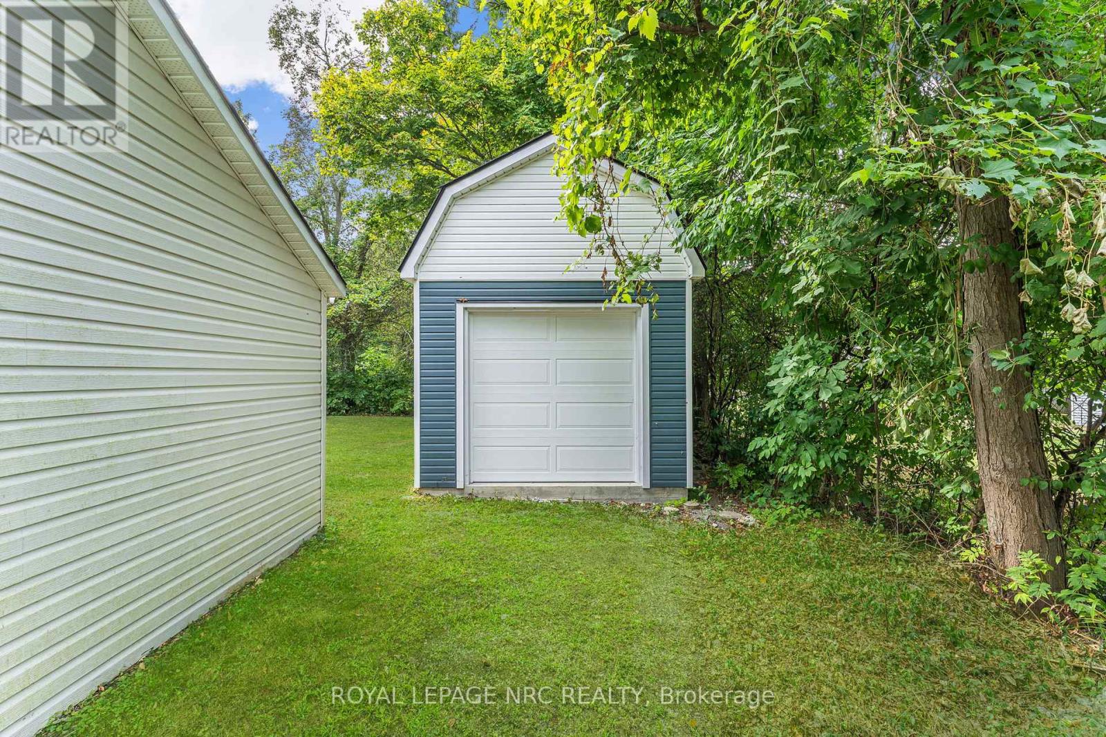 Photo 15 of 445 Gloria Road, Fort Erie ON
