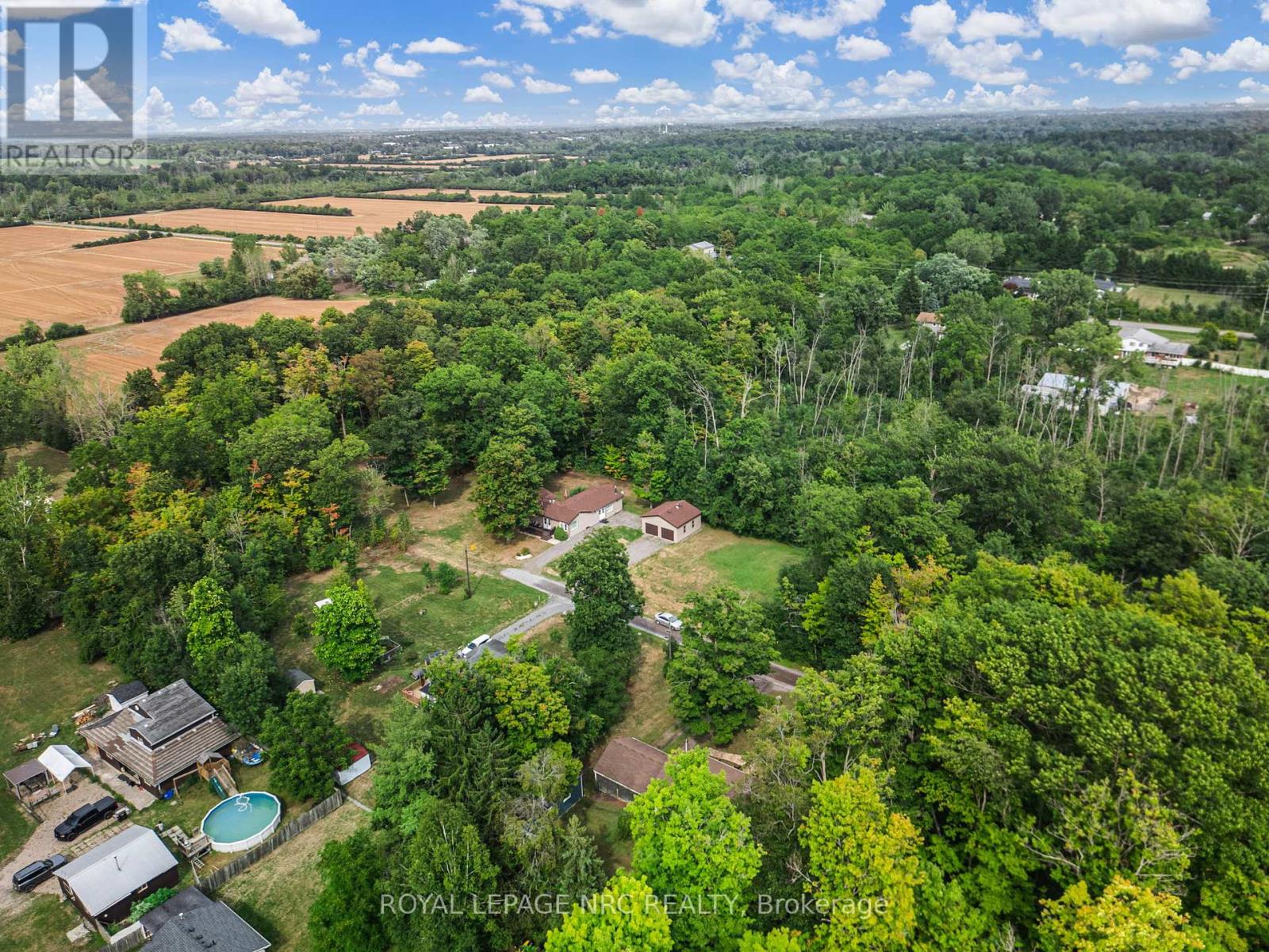 Photo 32 of 445 Gloria Road, Fort Erie ON