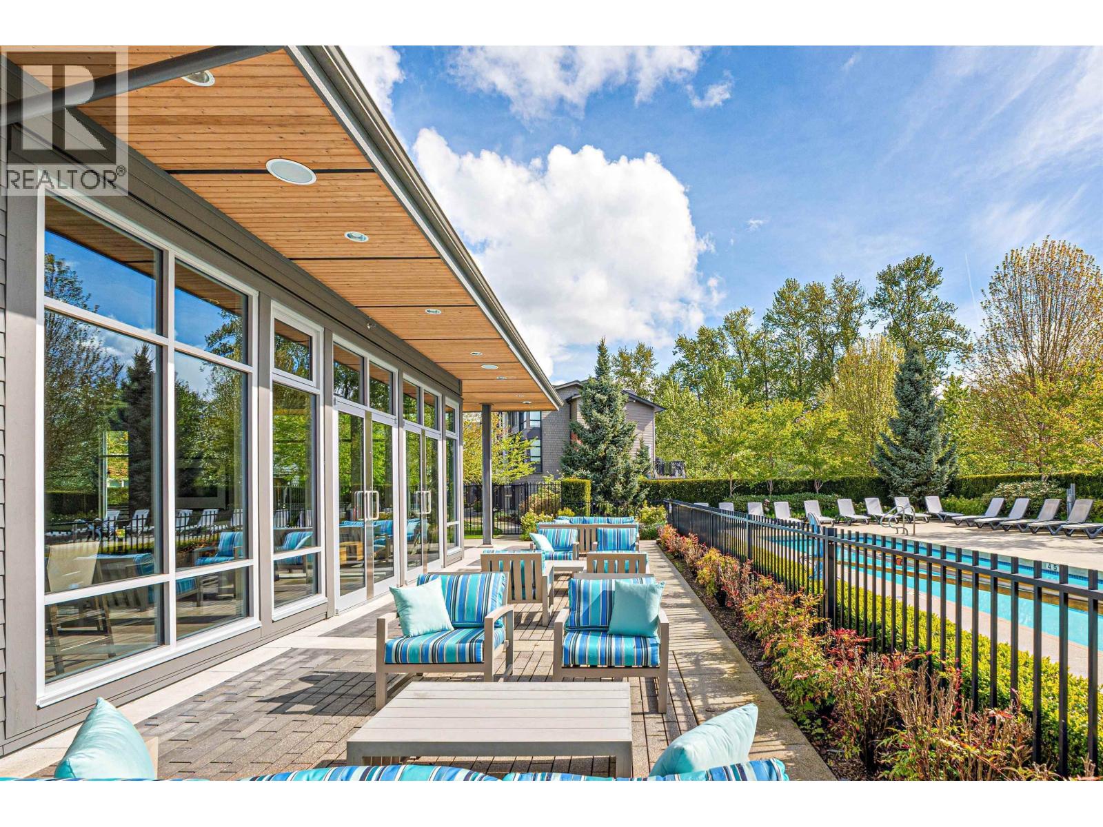 Photo 12 of 25 2358 Ranger Lane, Port Coquitlam BC
