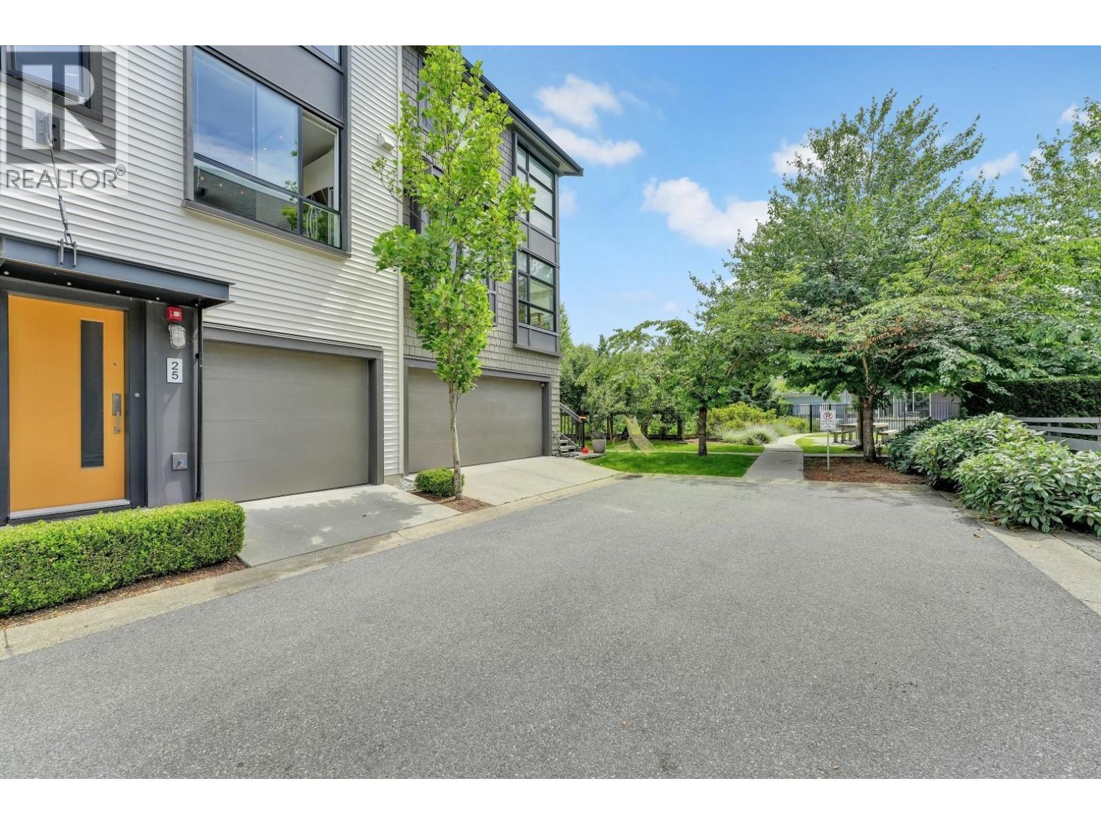 Photo 22 of 25 2358 Ranger Lane, Port Coquitlam BC