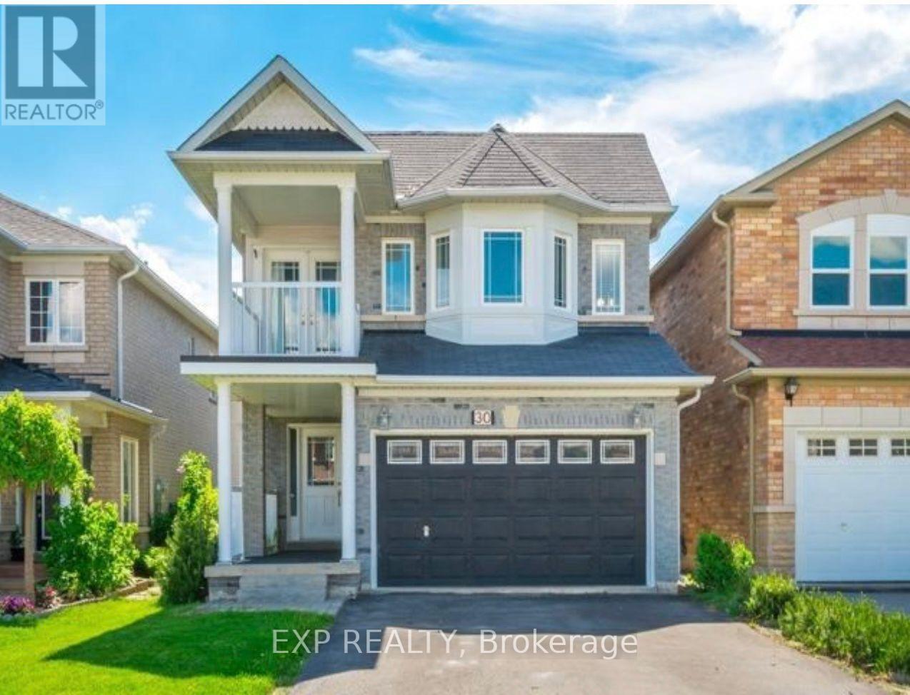Photo 1 of Upper 30 Deerwood Crescent, Richmond Hill ON
