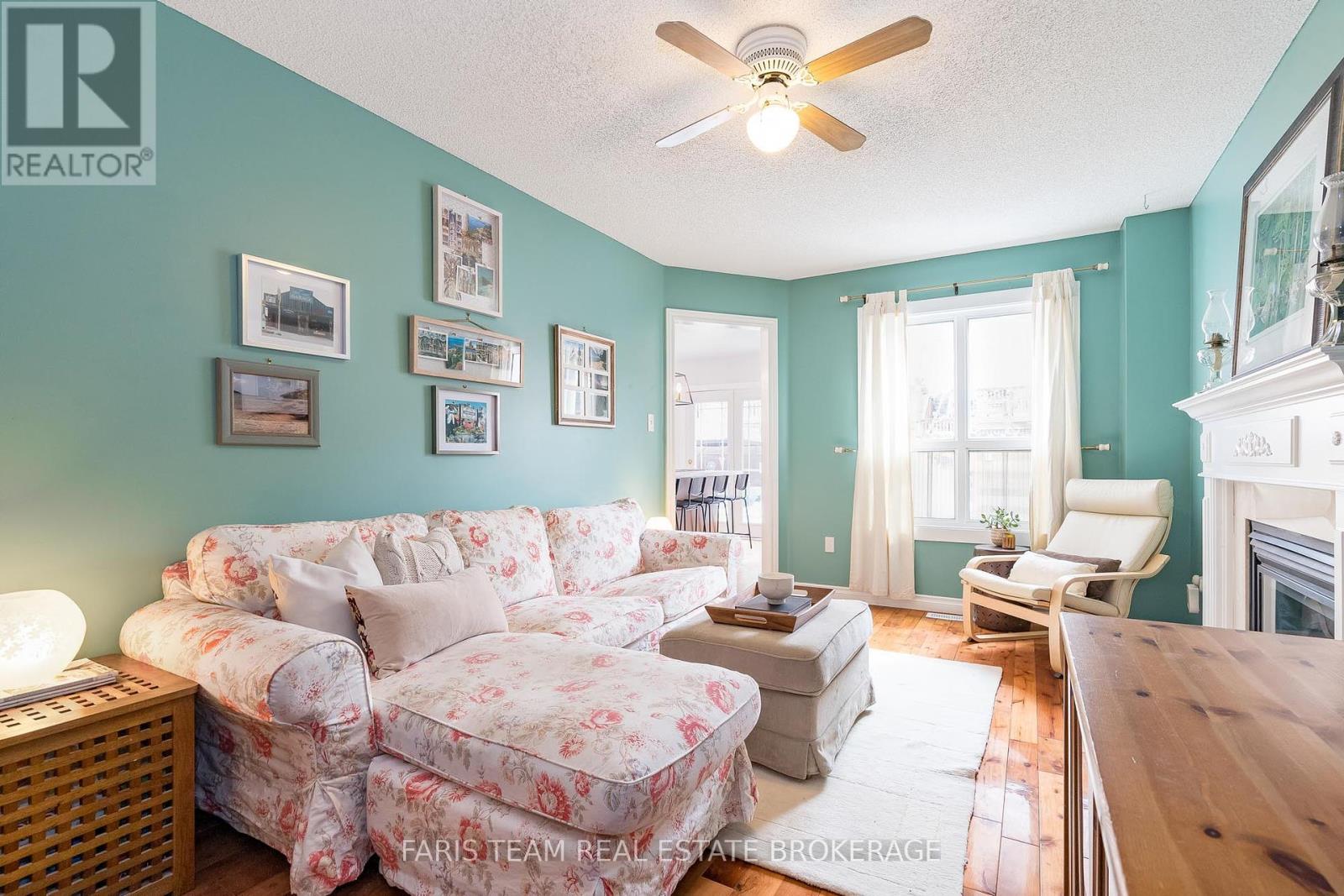 Photo 12 of 43 Dunnett Drive, Barrie ON