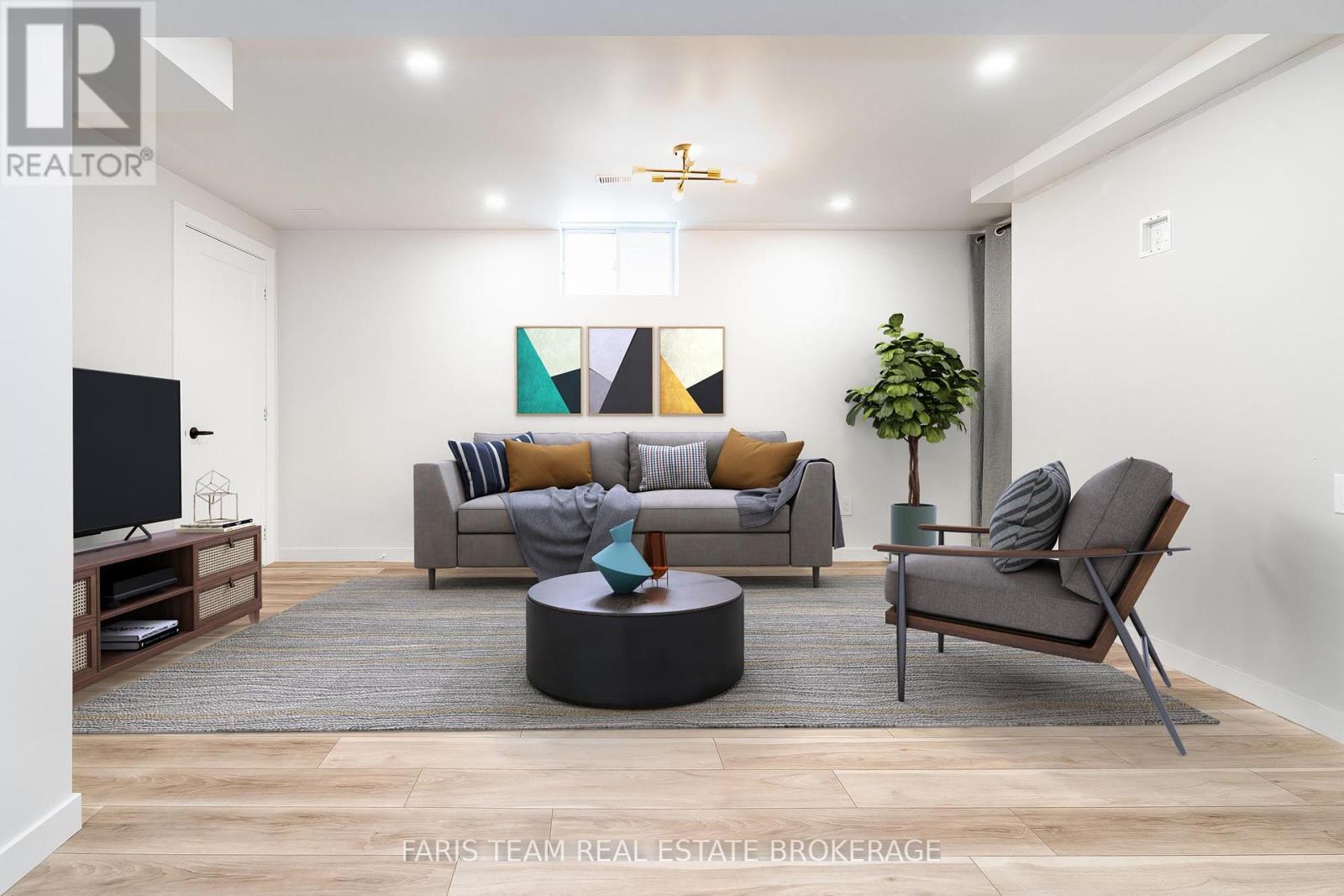 Photo 28 of 43 Dunnett Drive, Barrie ON