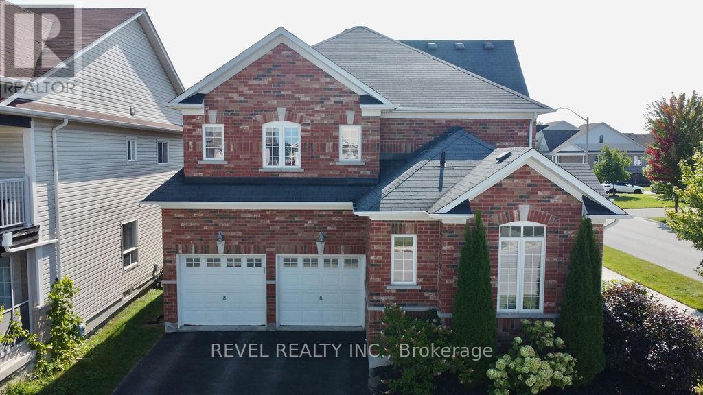 Photo 1 of 166 Succession Crescent, Barrie ON