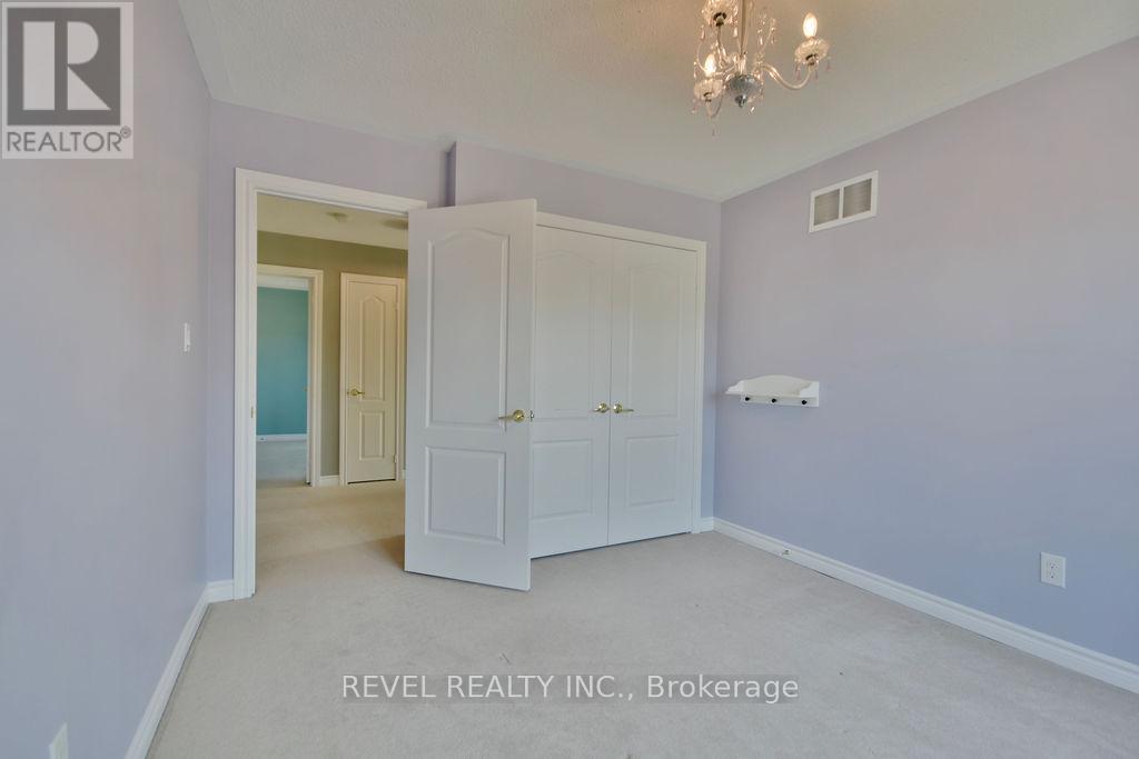 Photo 27 of 166 Succession Crescent, Barrie ON