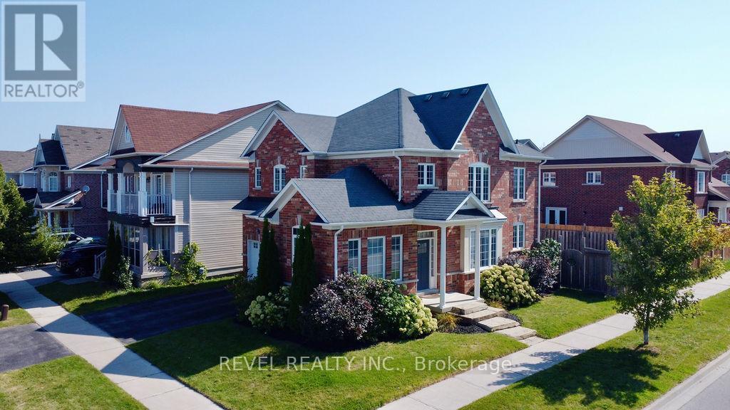 Photo 42 of 166 Succession Crescent, Barrie ON