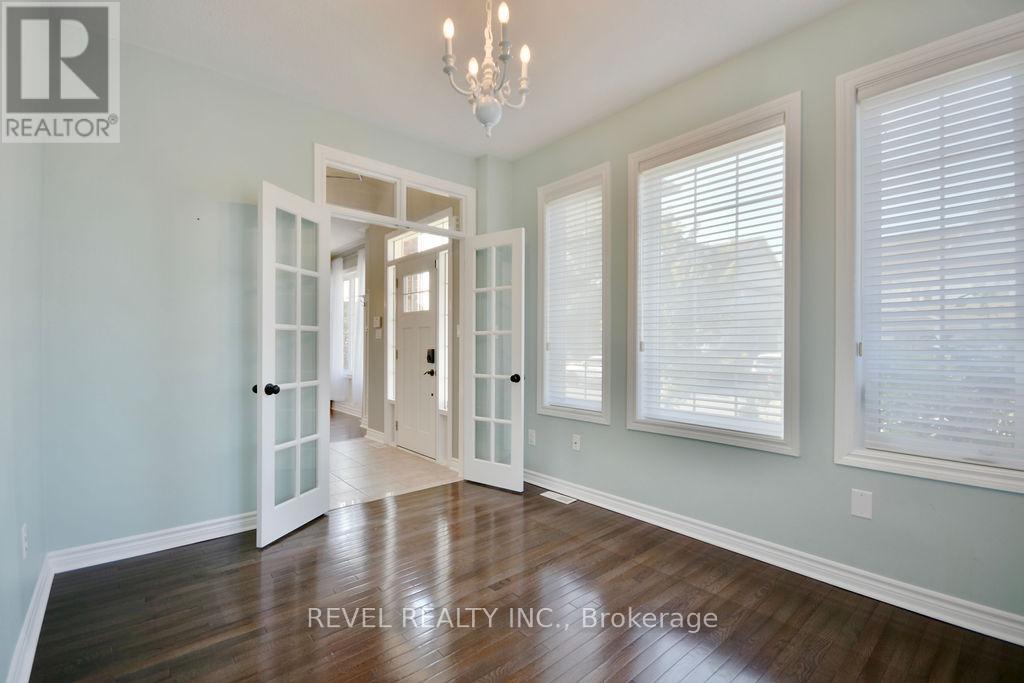 Photo 5 of 166 Succession Crescent, Barrie ON
