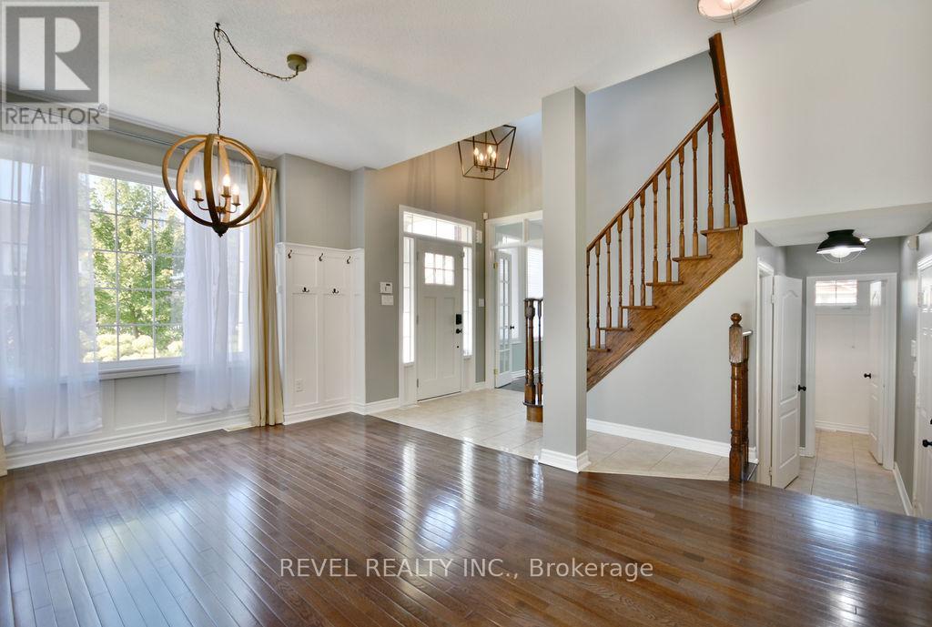 Photo 6 of 166 Succession Crescent, Barrie ON