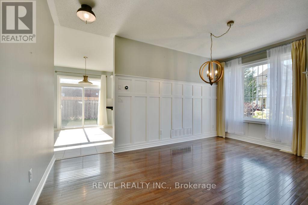 Photo 8 of 166 Succession Crescent, Barrie ON