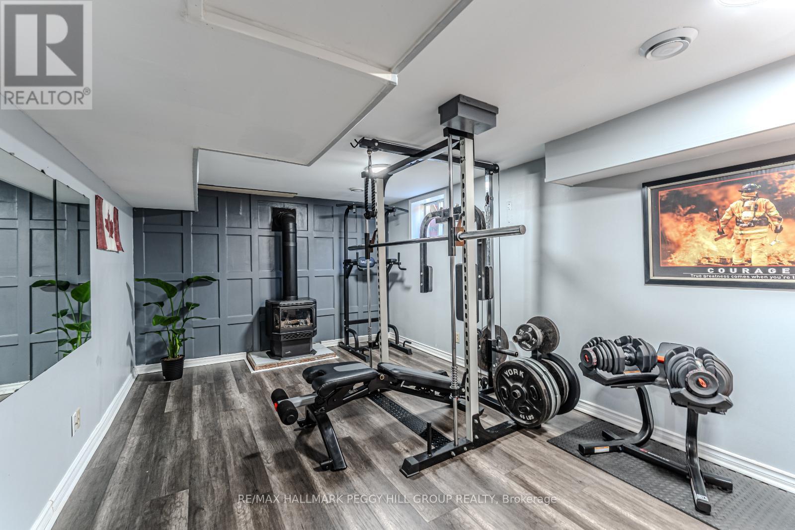 Photo 8 of 326 Mcnicoll Street, Tay ON