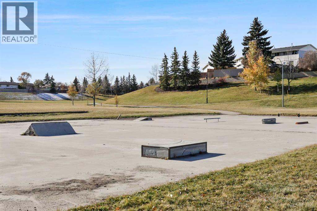 Single Family House Bungalow for Sale in  Pinemeadow Road NE Pineridge Calgary 